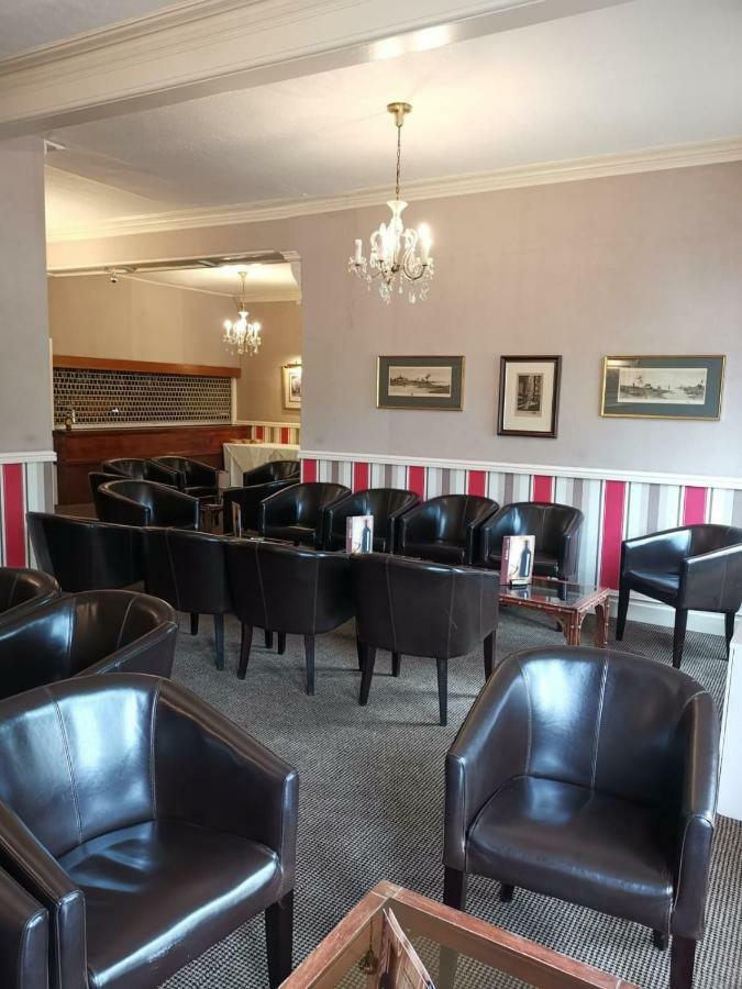 Glen Usk Hotel Llandrindod Wells Exteriér fotografie